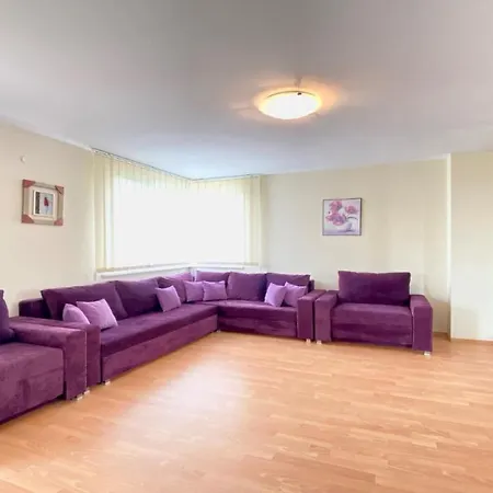 Bratanov Sunny Апартаменты *