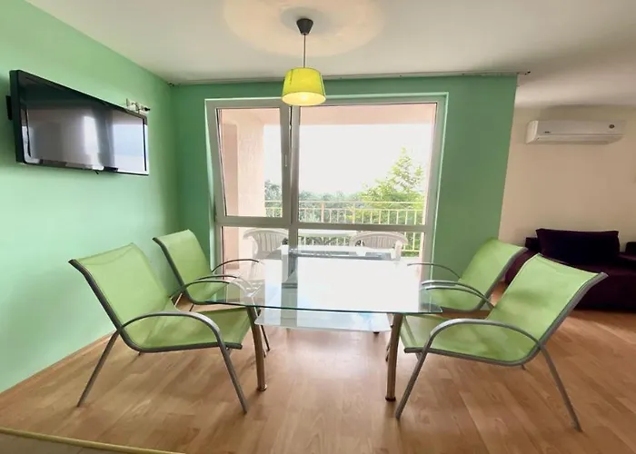 Bratanov Sunny Noks Slantchev Briag